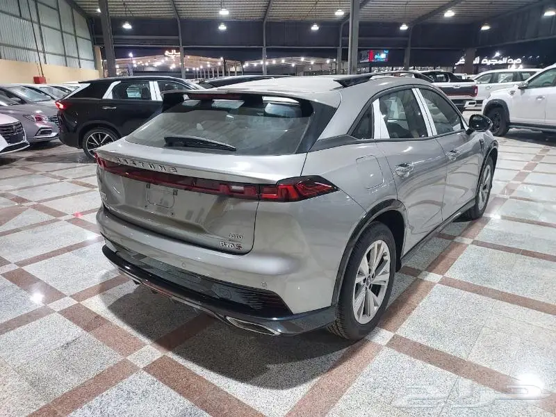 بيستون B70S بريميوم 2024- كورنيش 2