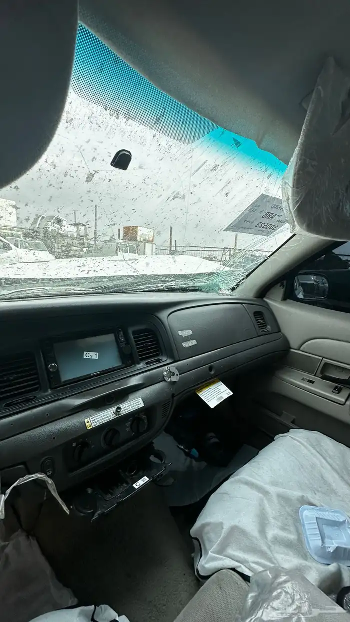 قطع غيار فورد بوليسي 13