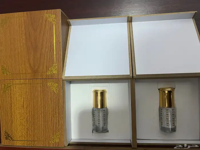 تولات مسك مع بوكس خشبي مميز هدايا وتوزيعات 13