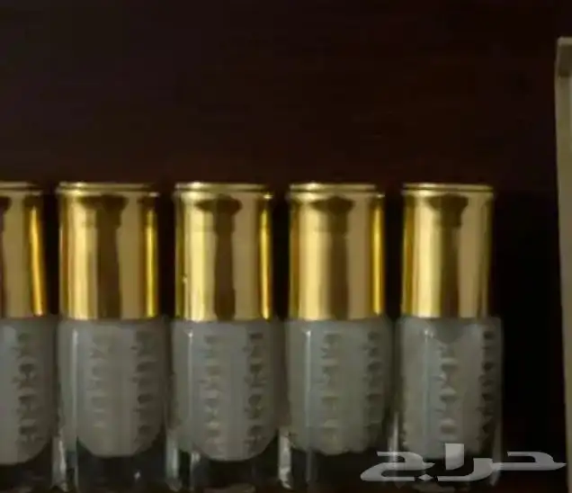 تولات مسك مع بوكس خشبي مميز هدايا وتوزيعات 8