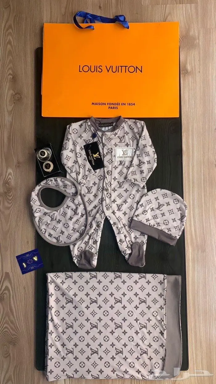 اطقم اطفال ماركات 1