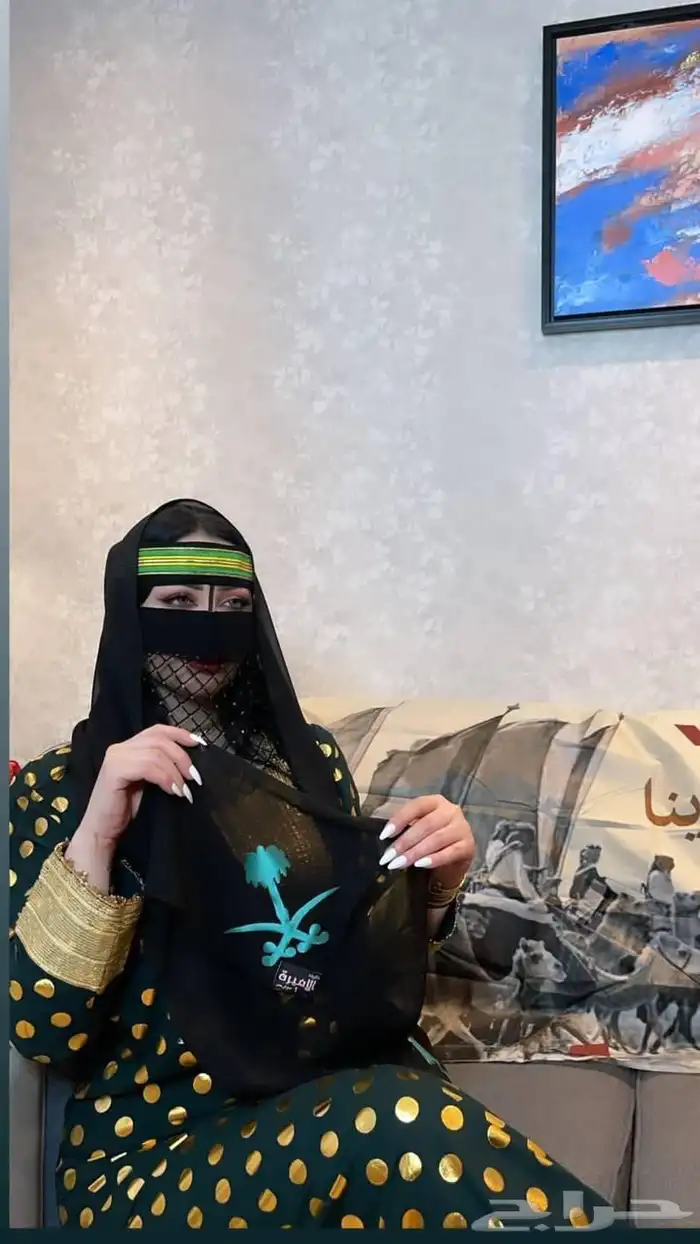 جلابيات وفساتين يوم التأسيس فخمه 34