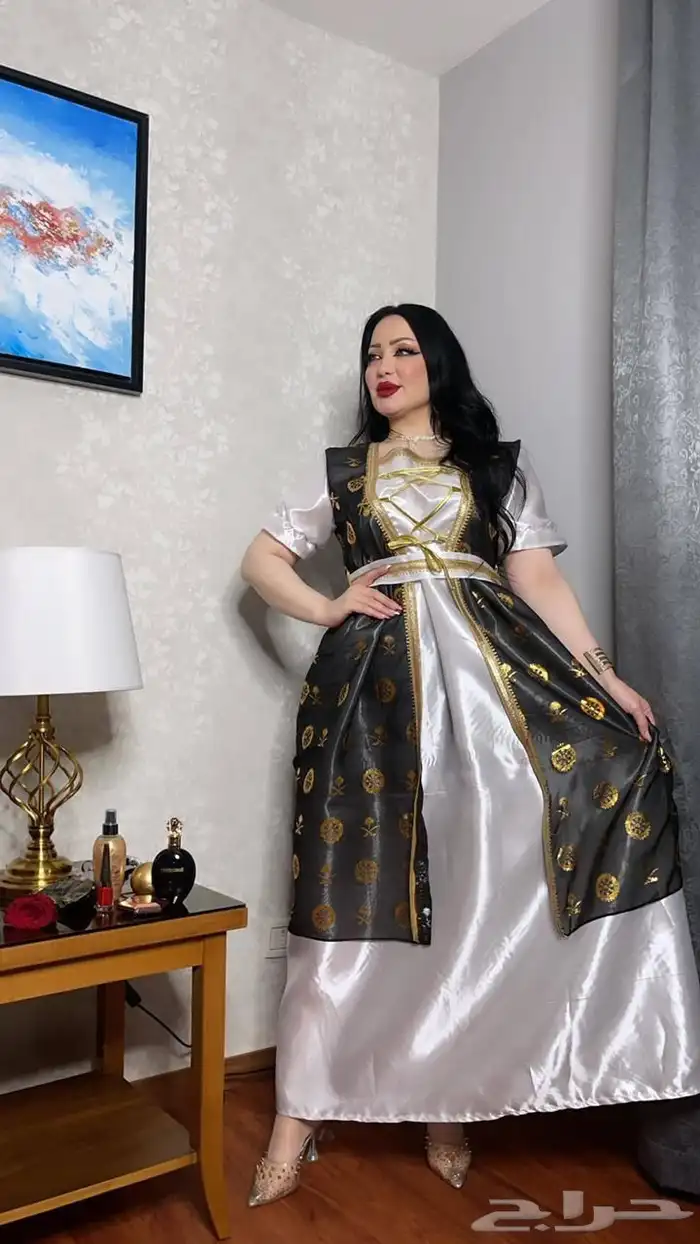 جلابيات وفساتين يوم التأسيس فخمه 24