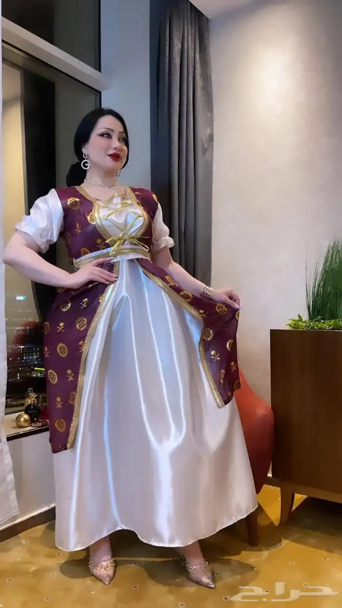 جلابيات وفساتين يوم التأسيس فخمه 27