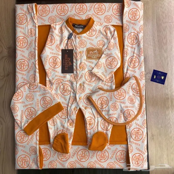 اطقم اطفال ماركات 13