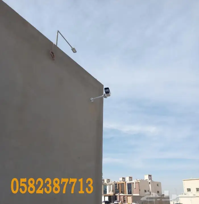 فني هندي خبرة طويلة فى تركيب وصيانه كاميرات المراقبة 3