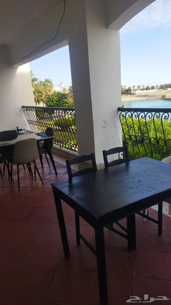 شاليه منتجع درة العروس على البحر مباشرة 1