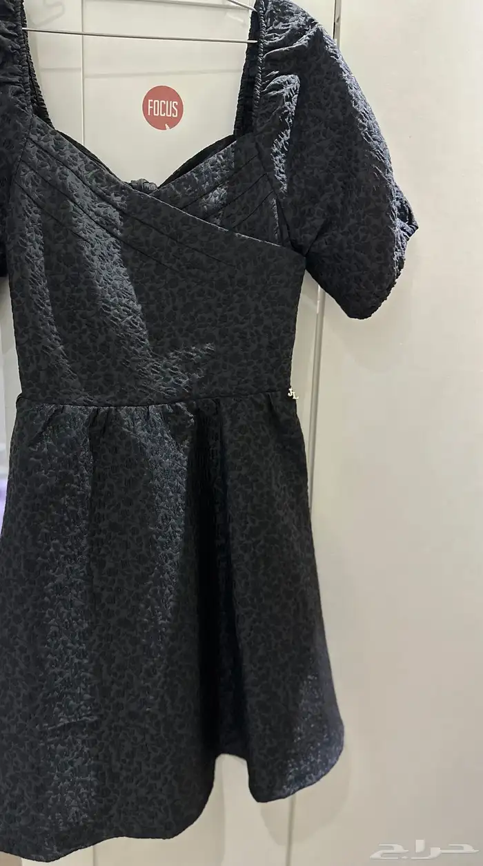 فستان ماركة اسود للبيع 0