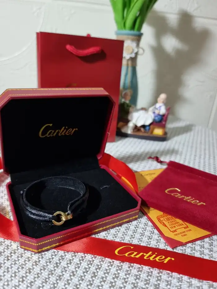 تنسيق ورد وهدايا خميس مشيط ابها..توصيل هدايا ورد الجنوب 75