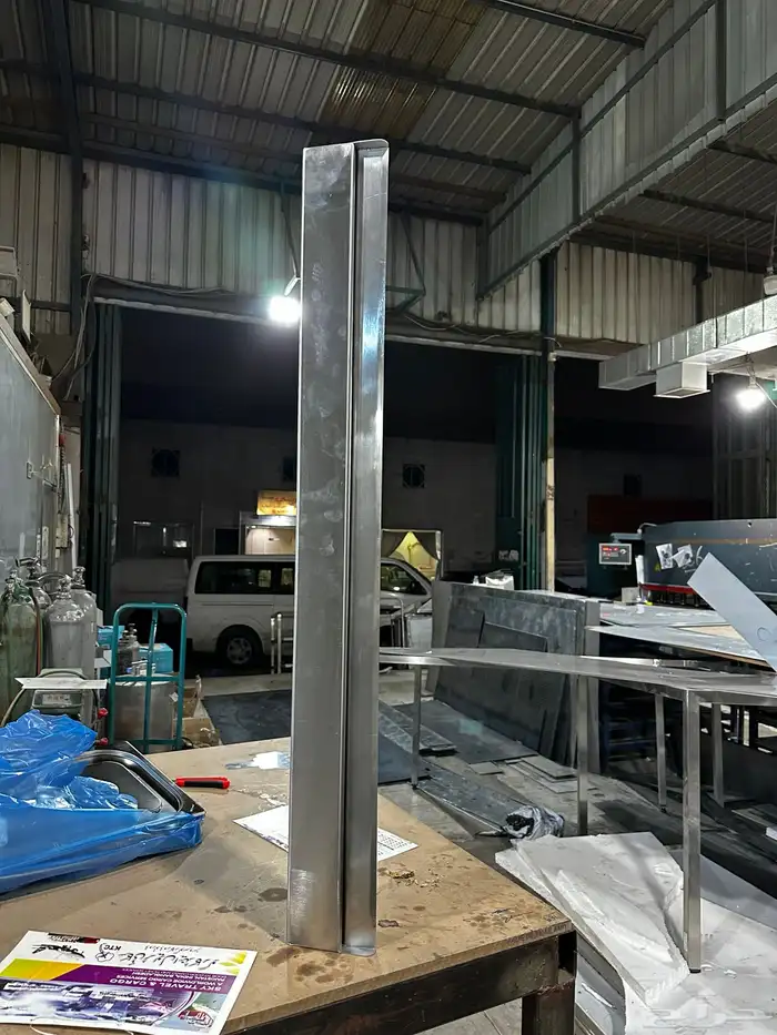 مصبات بإنارة ستيل تايواني 60 سم 15