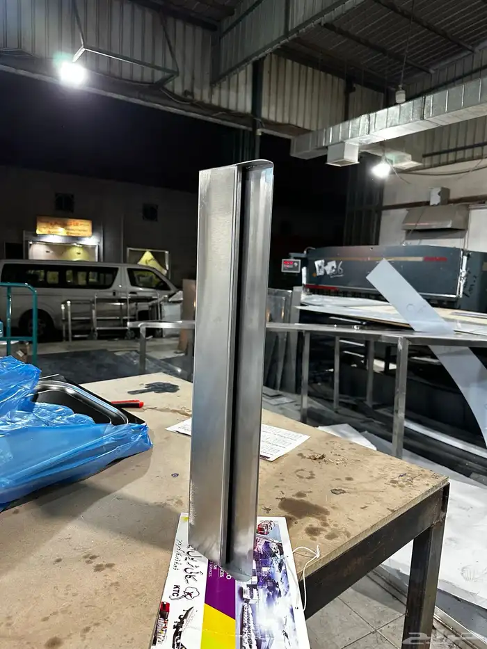 مصبات بإنارة ستيل تايواني 60 سم 16