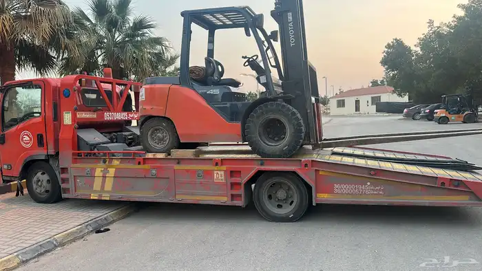 تأجير رافعه شوكيه تأجير فوركلفت مع السطحه تاجير سيزرلفت 2