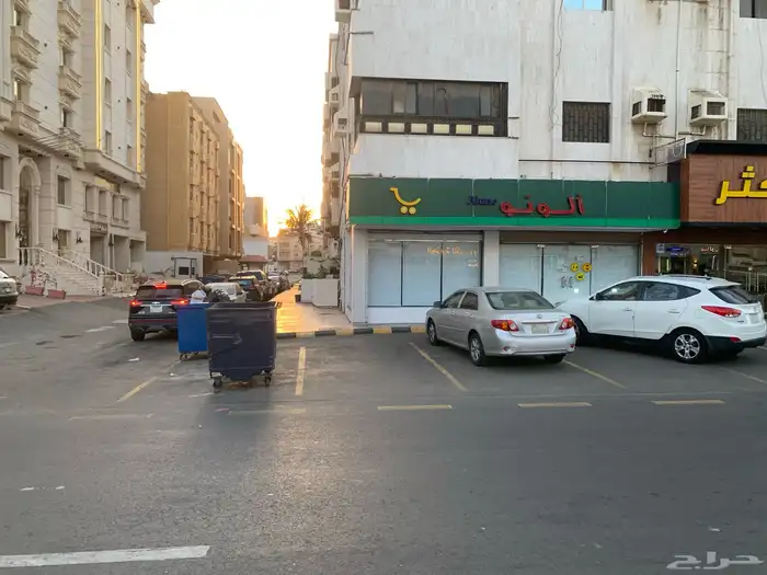 جدة محتاج محل بجوار مستشفي العيون او ش حراء غرب طريق المدينه 0