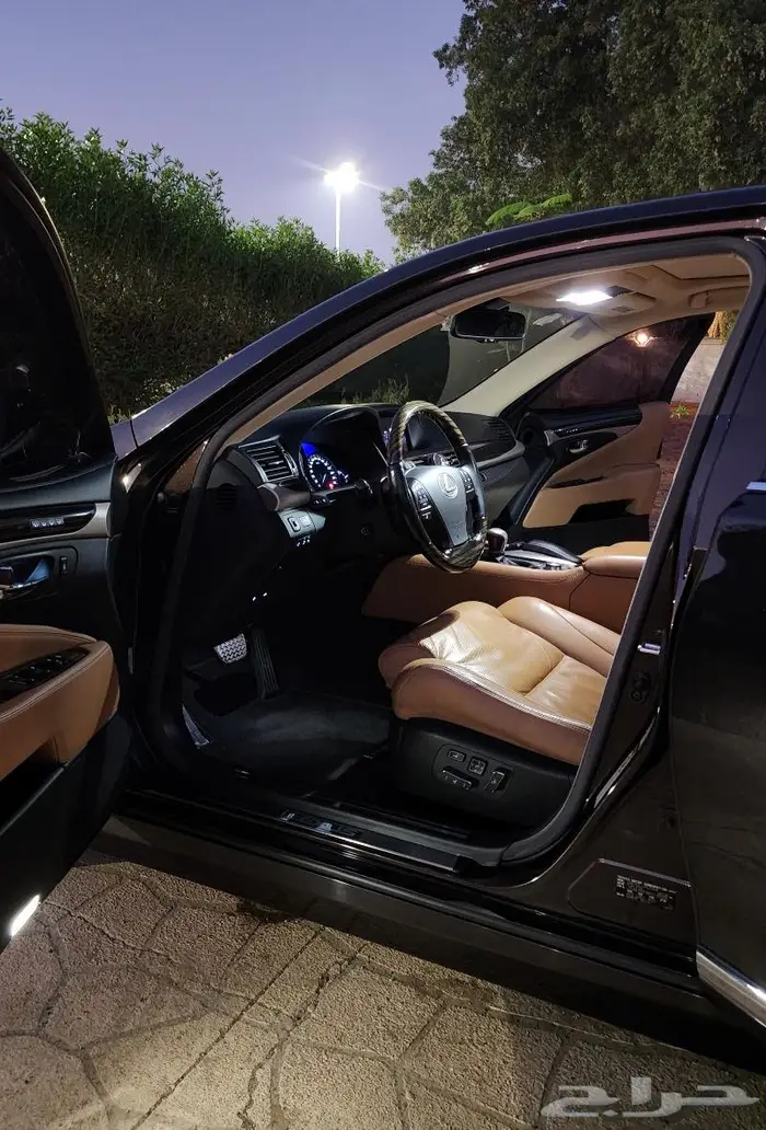 لكزس LS 460 2015 تم البيع 12