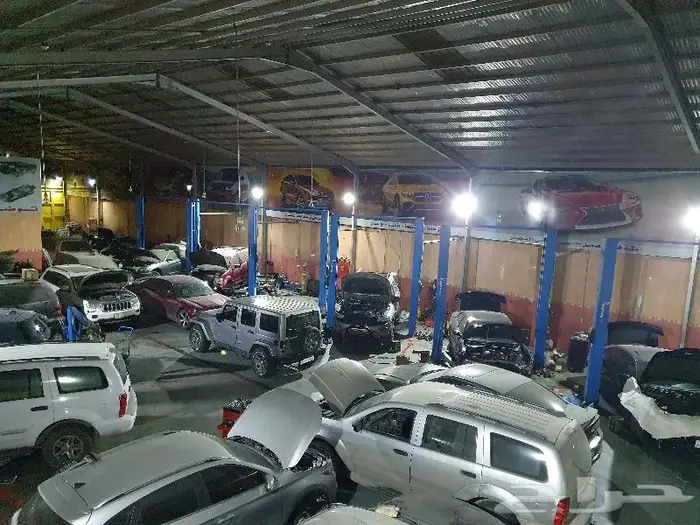 دودة وعلبة دركسيون وتنك بنزين تشارجر كرايزلر جراند شروكي 16