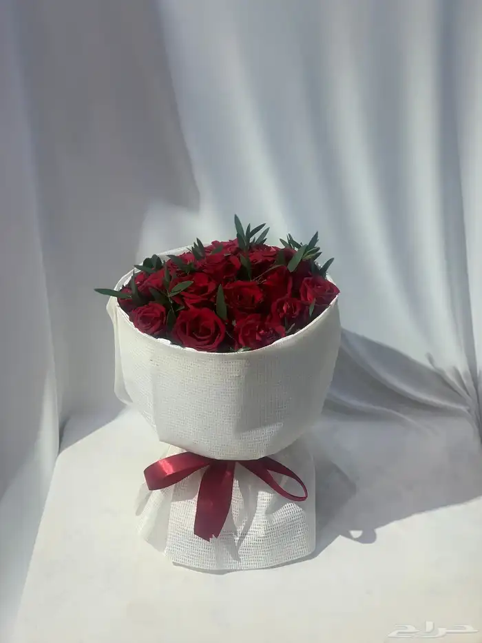 باقه ورد حب فازات طاولات 8
