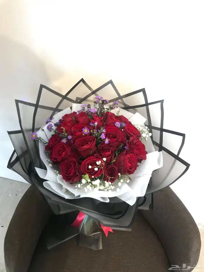 باقه ورد حب فازات طاولات 5