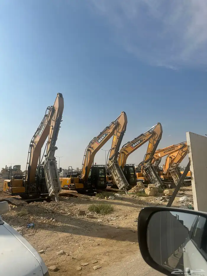 بوكلينات مؤسسه مدى بدران حفر وترحيل 1