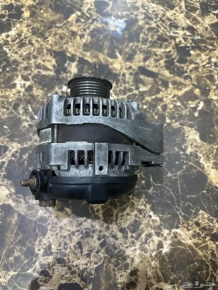 قطع غيار لكزس 8