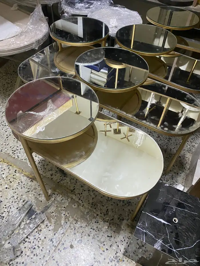طاولات خدمه مرايا وطاولات مفرده 51