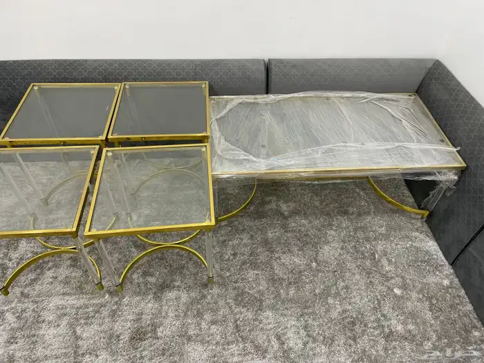 طاولات زجاج 0