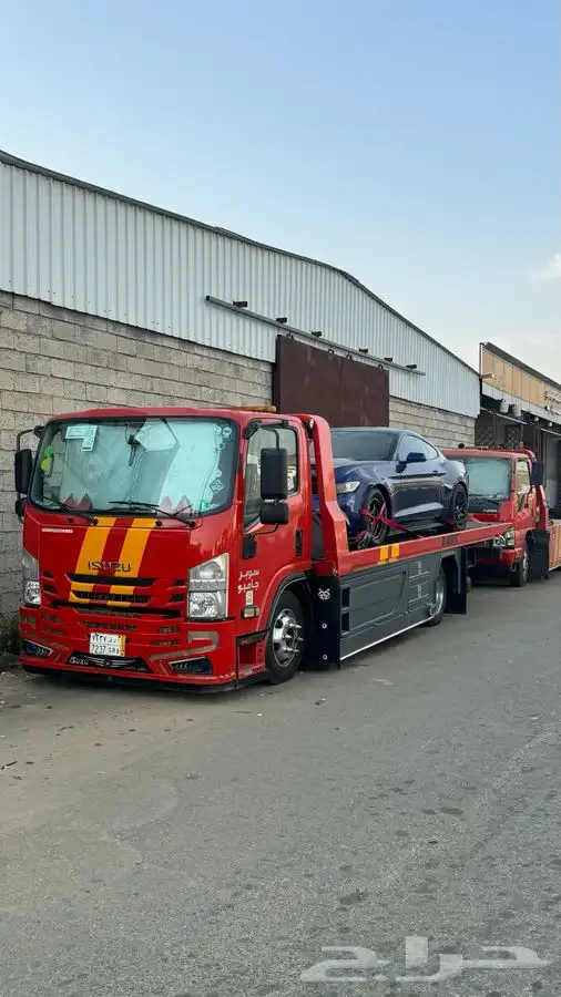 سطحه هدروليك لشحن السيارات ع جده 3