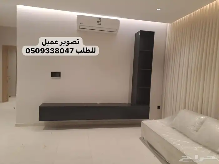 طاولات تلفزيون معلقه وارضية شحن  مجانا 2