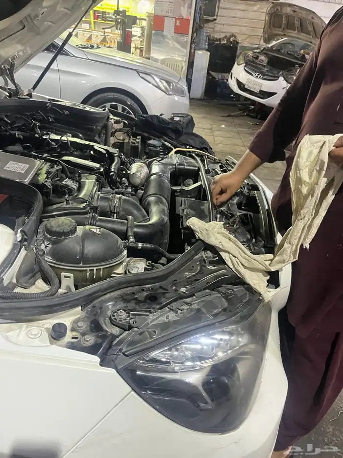 ورشة صيانة وكهرباء وتوظيب البنزين و الديزل 24