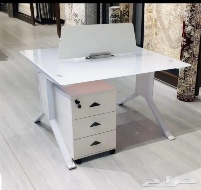 اثاث مكتبي متنوع 6