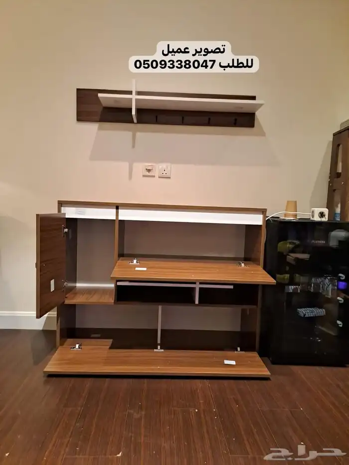 طاولات تلفزيون معلقه وارضية شحن  مجانا 5