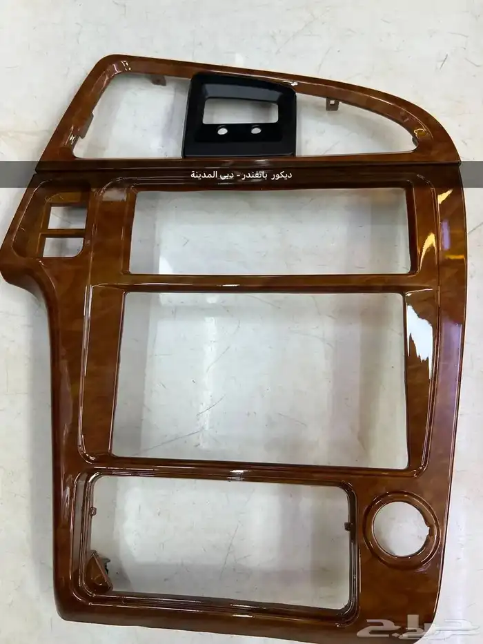 ديكور مسجل ياتفتدر خشبي 0