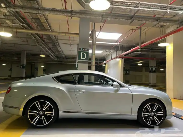 بنتلي كوبيه 2013 GT الممشى 204 الف كم . 6