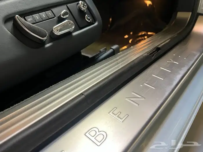 بنتلي كوبيه 2013 GT الممشى 204 الف كم . 49