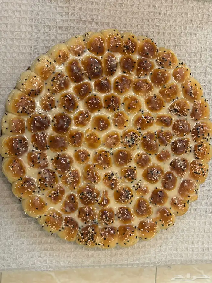 معجنات خليه نحل معمول 0