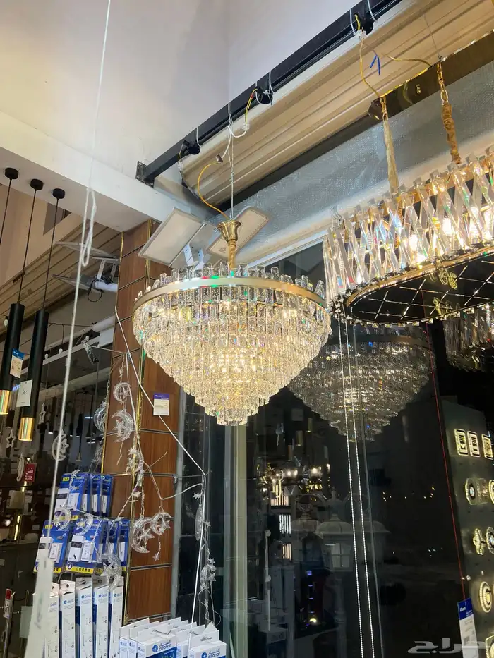 نجف ثريات 24