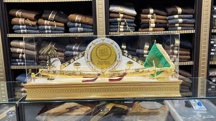 هدايا رجالية سيوف دروع هدايا فاخرة 0