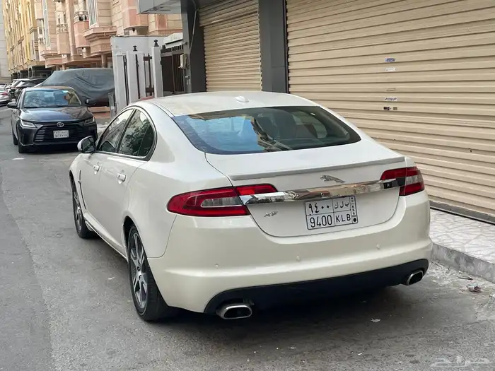 جاكوار XF 2010 ممشى قليل 2