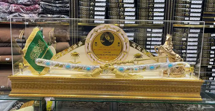 هدايا رجالية سيوف دروع هدايا فاخرة 31