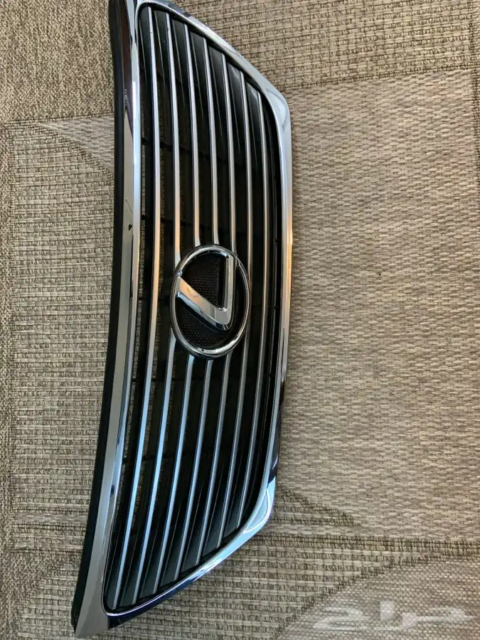 شبك لكزس LS460 متوفر رادار وبدون رادار 0