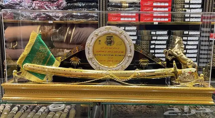 هدايا رجالية سيوف دروع هدايا فاخرة 32