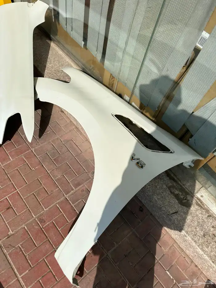 قطع مستعمل رفارف وكبوت شنطه لاندكروزر ونيسان باترول 1