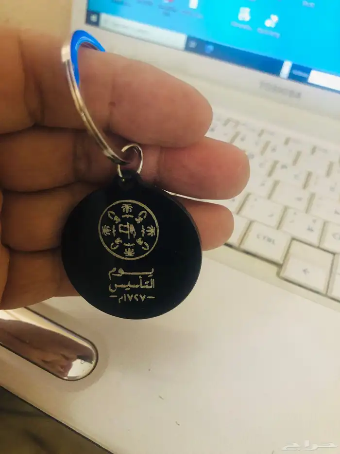 ( key chain ميداليات تعليقات بروشات)لكل المناسبات 0