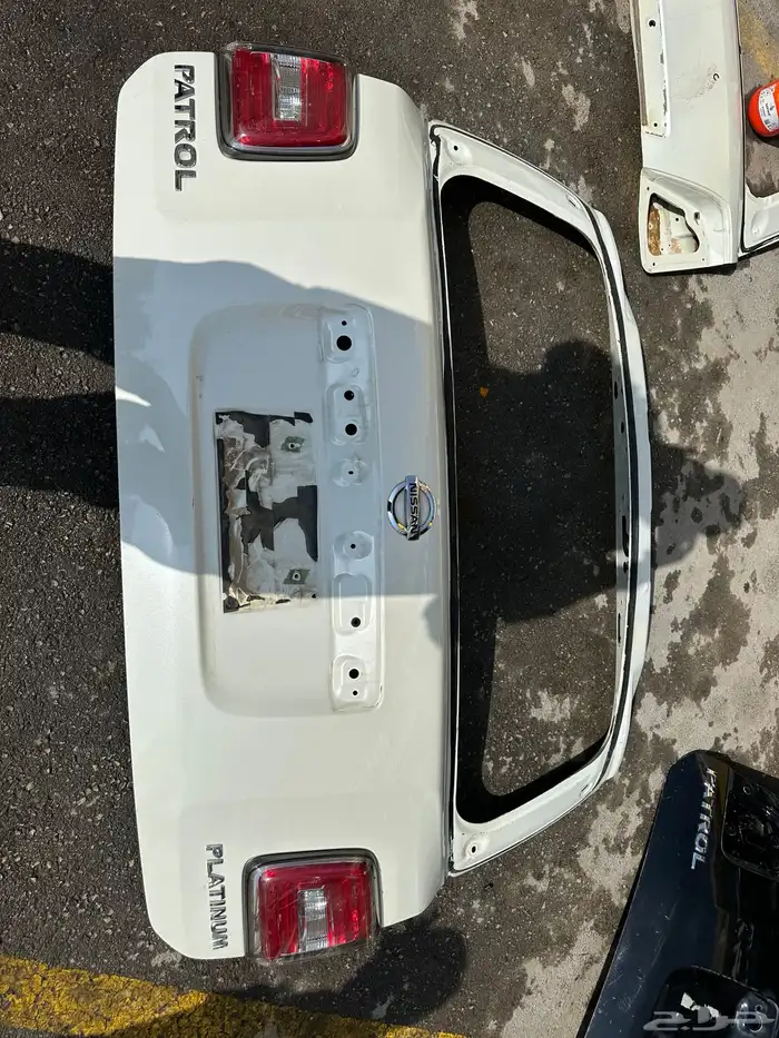 قطع مستعمل رفارف وكبوت شنطه لاندكروزر ونيسان باترول 4