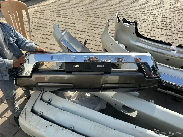 قطع مستعمل رفارف وكبوت شنطه لاندكروزر ونيسان باترول 16