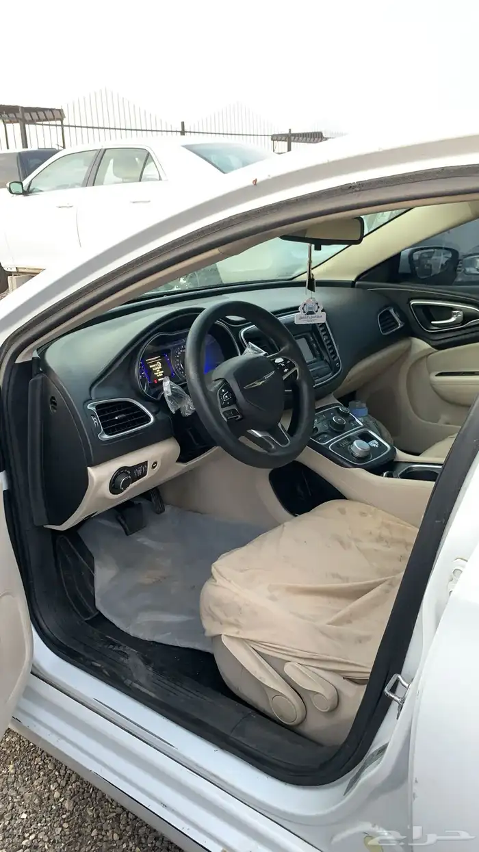 كرايزلر c200 2016 قطع غيار فقط 12