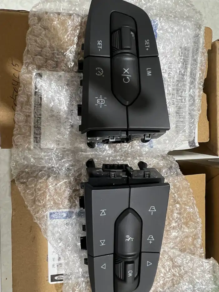 مفتاح ومثبت سرعة فورد تورس 2023 1