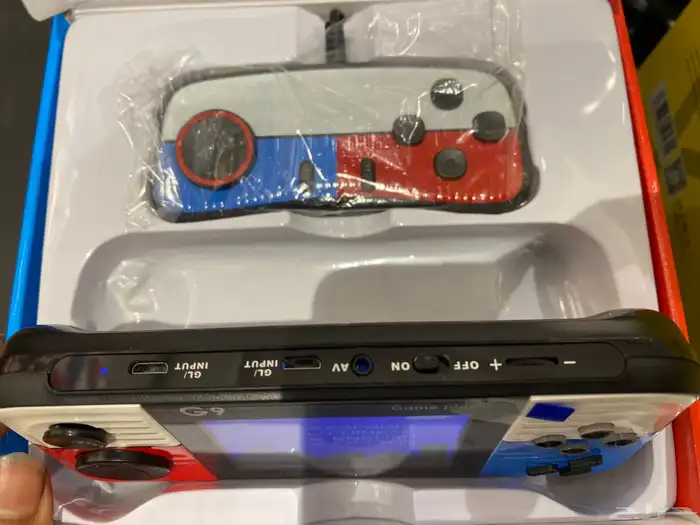 كمبيوتر عائله محمول اكثر من 600 لعبة ب 99 ريال 2