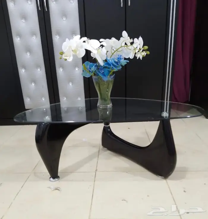 طاولة فخمة للبيع 0