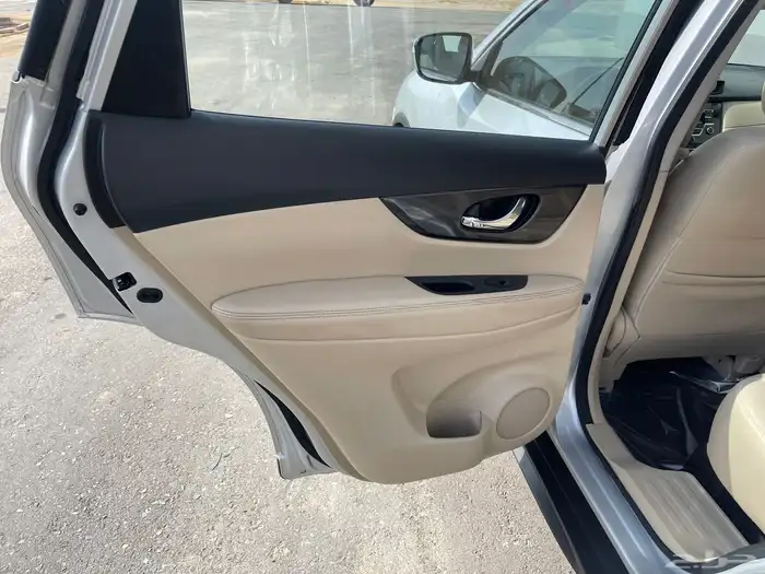 تم البيع 44