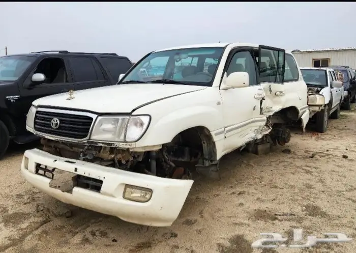 جيب تويوتا VXR 2001 قطع غيار. 2